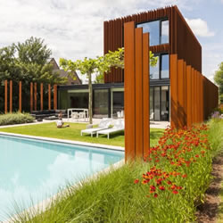 比利时用耐候钢薄板打造的别墅住宅设计