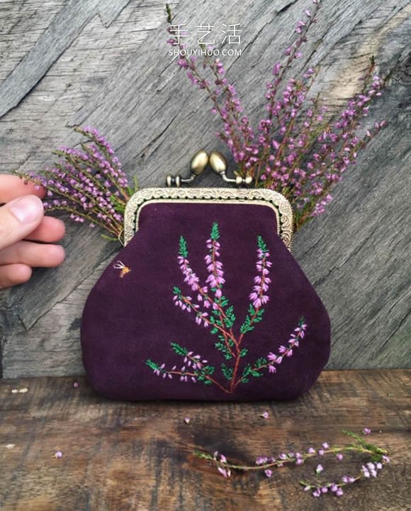 手工刺绣手袋 拥有迷人的林地生物和自然风光