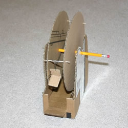 硬纸板手工制作摩天轮玩具的方法教程