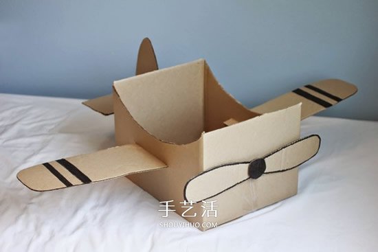 废纸箱做飞机的方法 可以坐的纸箱飞机制作