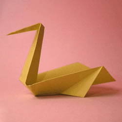 幼儿手工折纸天鹅图解 纸天鹅的折法步骤图