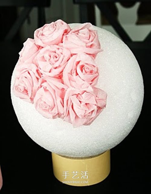 皱纹纸做玫瑰花球的方法 唯美的婚庆装饰物！