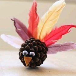 幼儿松果小制作：简单又可爱的手工小鸟制作