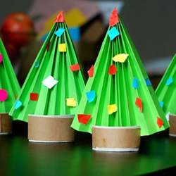 幼儿园手工制作迷你圣诞树的做法教程