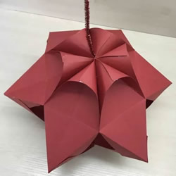 元旦新年小手工 折纸制作漂亮的纸灯笼图解