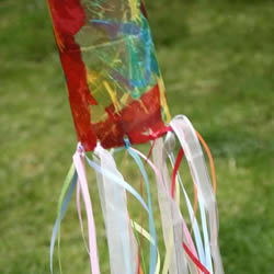 塑料瓶手工制作灯笼 适合孩子的简单新年手工
