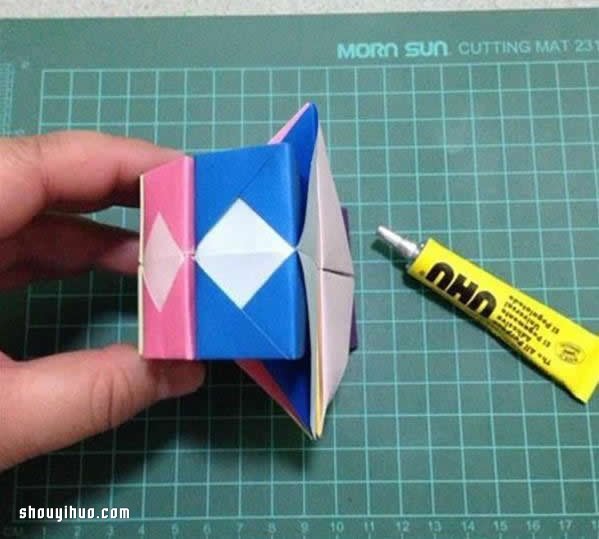 折纸灯笼制作方法图解 简单漂亮灯笼的做法教程