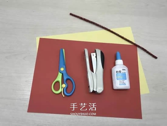 适合幼儿园小朋友 简单新年纸灯笼的制作方法