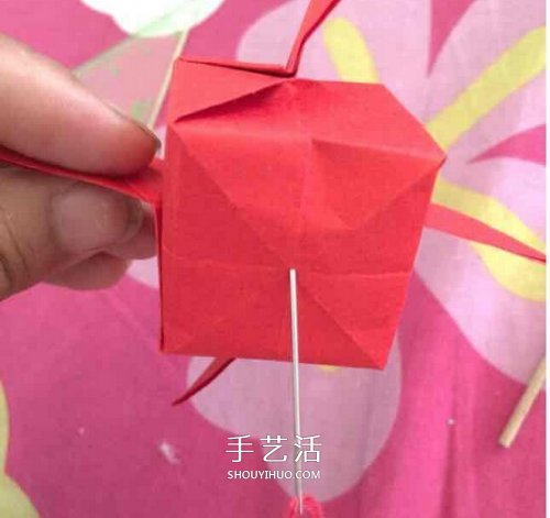 带翅膀灯笼的折纸方法 带穗子纸灯笼折法图解