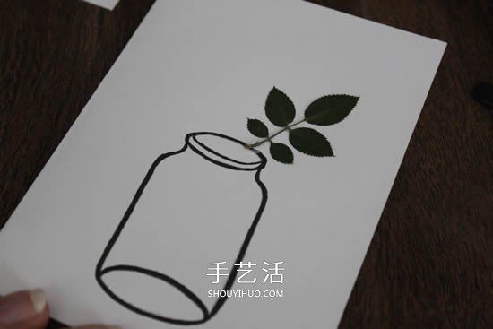 自制母亲节压花卡片 用干花做贺卡的方法图解