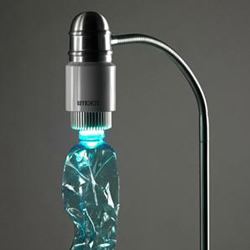 矿泉水瓶DIY成LED吊灯