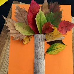 幼儿园用树叶手工制作大树贴画的做法教程