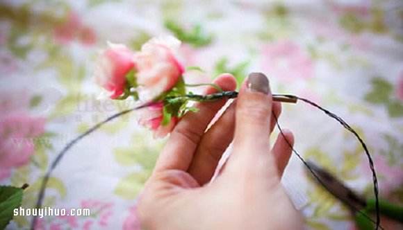 新娘鲜花花环DIY手工制作方法图解教程