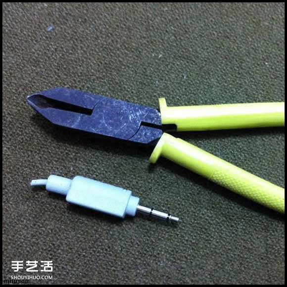 自制防尘塞的方法 手机防尘塞DIY制作图解教程