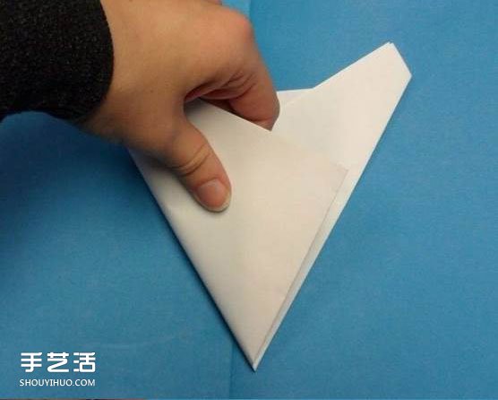 剪纸雪花步骤图及折法 雪花剪纸方法步骤图解