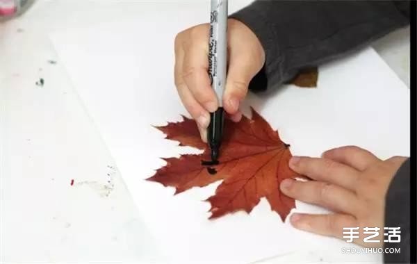 树叶画玩偶手工制作 简单叶子玩偶的做法图片