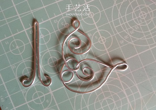 铁丝制作蝴蝶的教程 金属蝴蝶手工制作图解