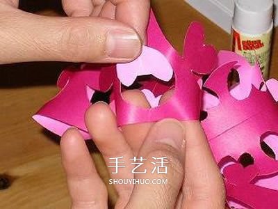 剪纸花朵挂饰的步骤图 立体剪纸花挂饰的做法