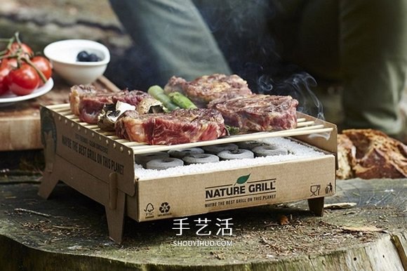 这样烤肉比较环保 纸与竹子制作的抛弃式烤炉