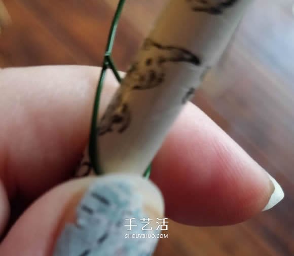 自制美丽指甲油花的方法 用来点缀饰品超好看