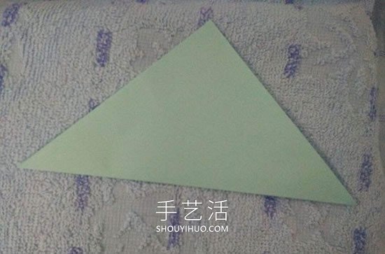 春节团花剪纸的折叠方法和剪纸方法图解