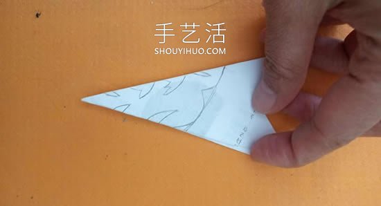 简单手工剪纸六角窗花的剪法图解教程
