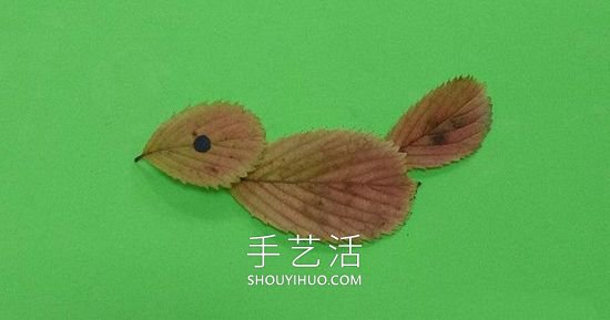 树叶贴麻雀的制作方法图片教程