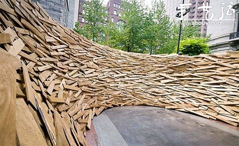 10000块木板废物利用DIY鸟巢外形的建筑