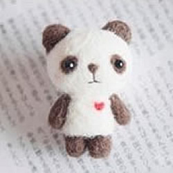 羊毛毡熊猫宝宝做法 熊猫玩偶手工制作教程
