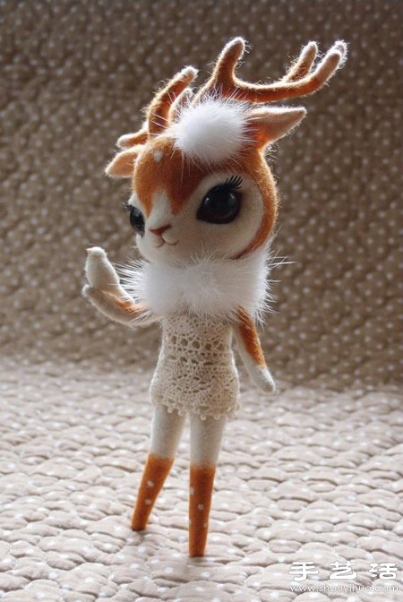 羊毛毡制作的漂亮梅花鹿玩偶