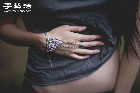 来自古希腊时期的戒指 ravenevejewelry