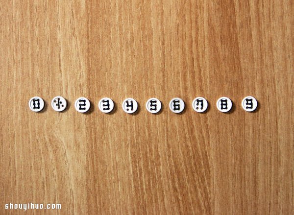 韩国AND推出的排字纽扣 typo buttons
