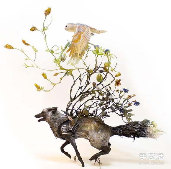 Ellen Jewett 用陶瓷捕捉野生动物的优雅灵性