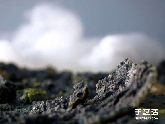 利用羊毛毡和牛奶、巧克力等DIY而成的风景