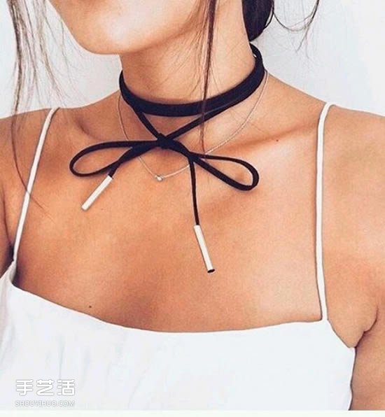 细致简约的绑带颈链DIY 轻易就能散发女人味