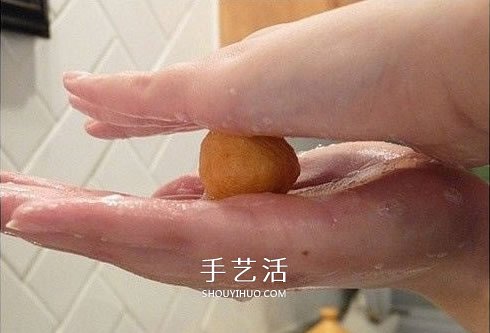 羊毛毡插花装饰品DIY 只要把羊毛搓成球就可以