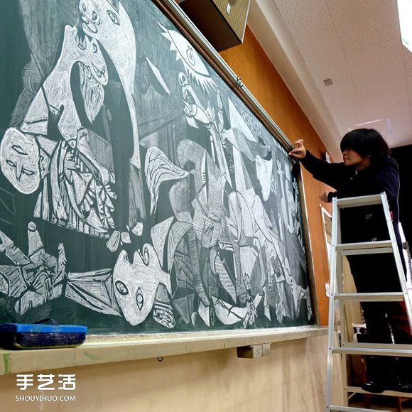 日本画黑板报神人：老师~确定不考虑转职吗？