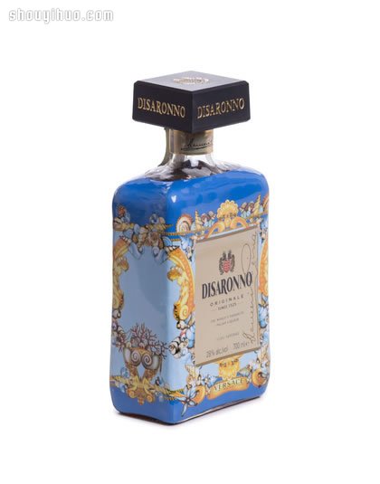 瑰丽奢华的外观 DISARONNO 全新酒瓶设计