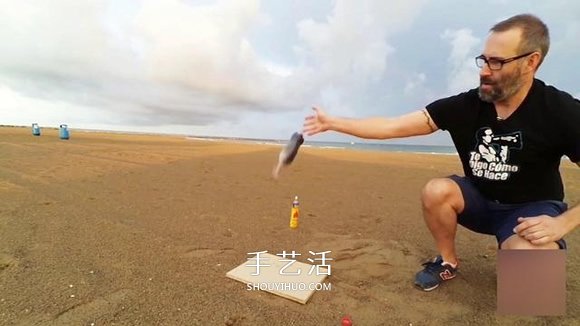 创意水火箭的做法图解 让可乐瓶一飞冲天！