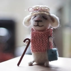 羊毛毡制作的老鼠太太
