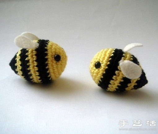 可爱的小蜜蜂针织手工艺品