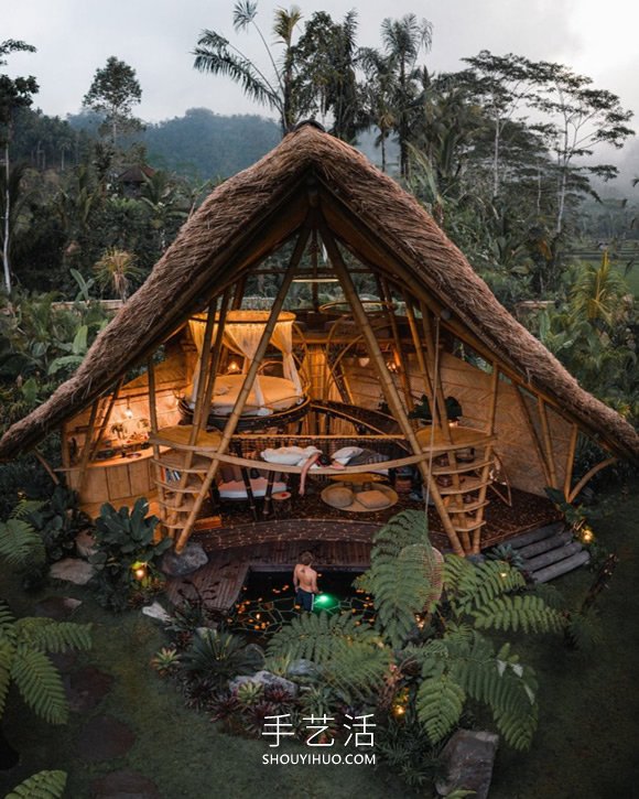 竹子建造3层楼度假小屋，打造隐世避暑秘境