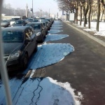 被汽车保护的雪。。。