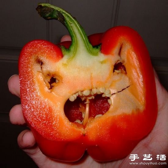 青椒与红椒创意DIY恐怖表情