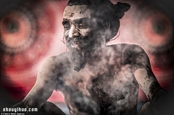 印度Varanasi恐怖的“食尸族” Aghori