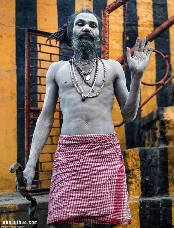 印度Varanasi恐怖的“食尸族” Aghori