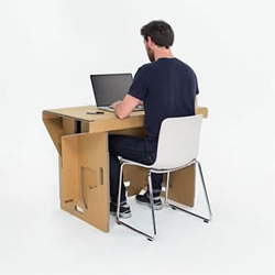 利用瓦楞纸板设计制作的便携可折叠电脑桌