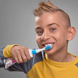 Squeezie儿童牙刷 原来刷牙也可以这么有趣