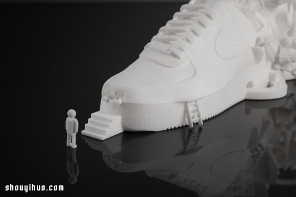 以Nike AF1为灵感打造尼龙材质3D概念雕塑