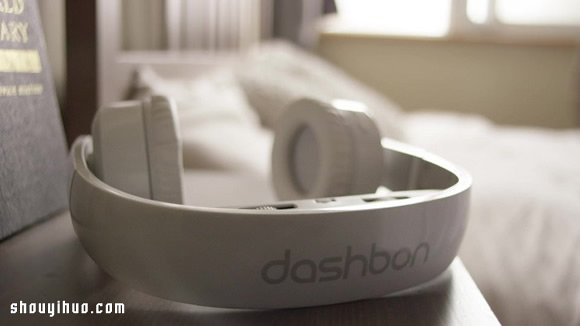 Dashbon Mask 可穿戴式移动电影院产品